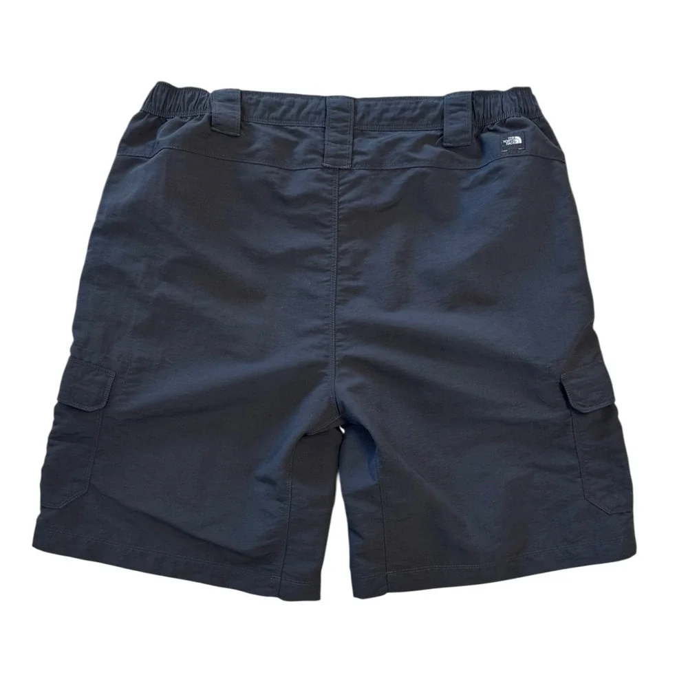 The North Face Mens LARGE Dark Gray Cargo Shorts‎ Hiking Outdoors Elastic Waist